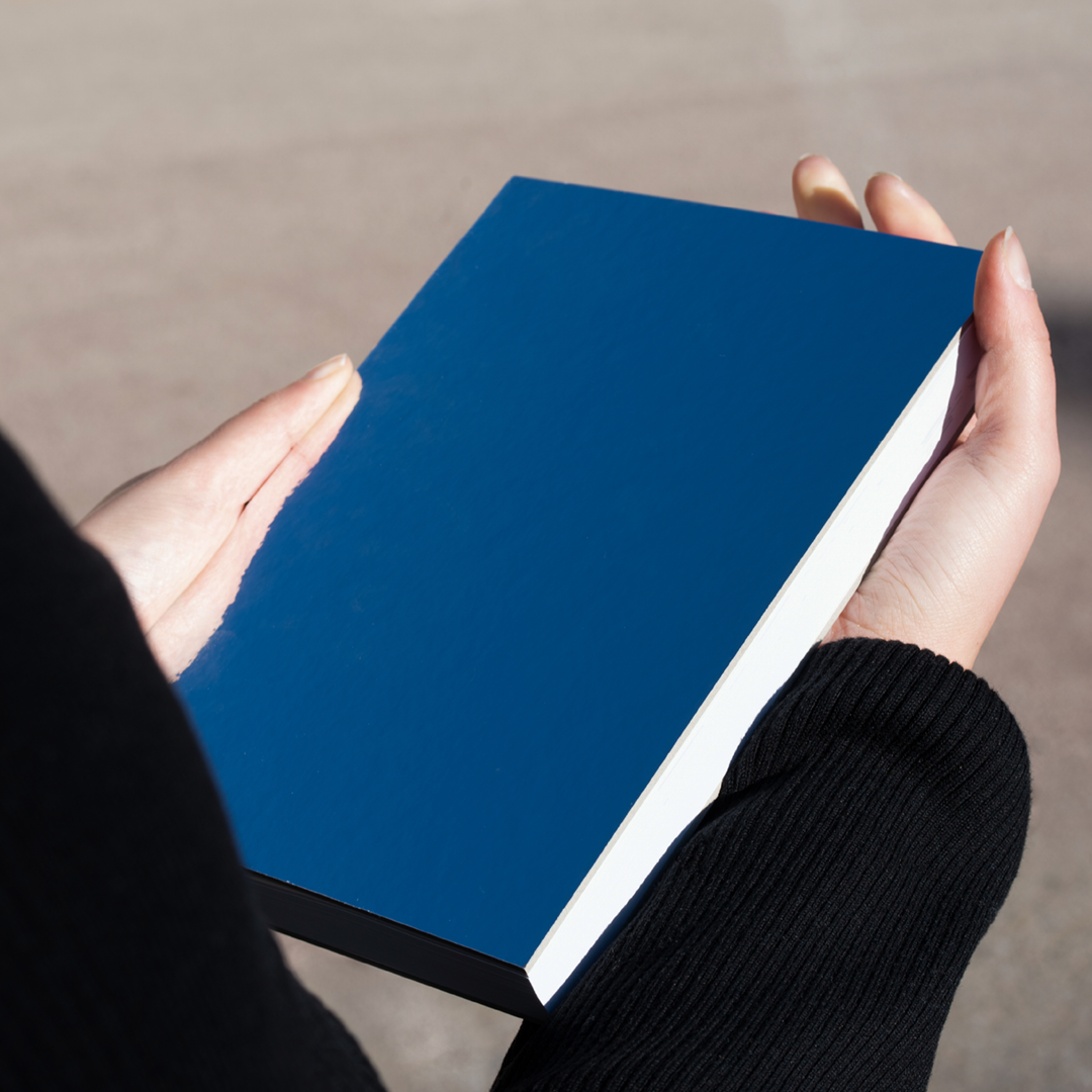 Luise Thüringer    <b>Magic Hour</b> Book Design 4 dieAngewandte